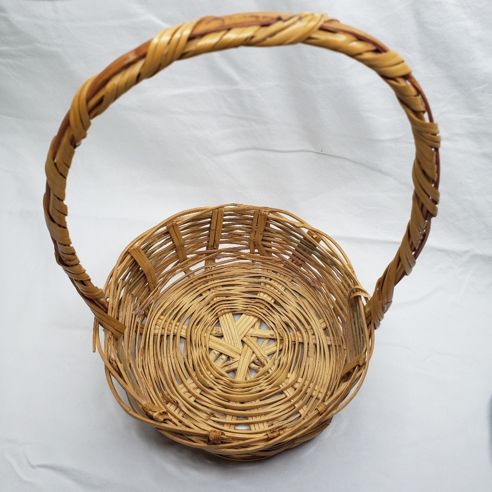 Handmade Gourd Snowman In Basket - Picture 2 of 7